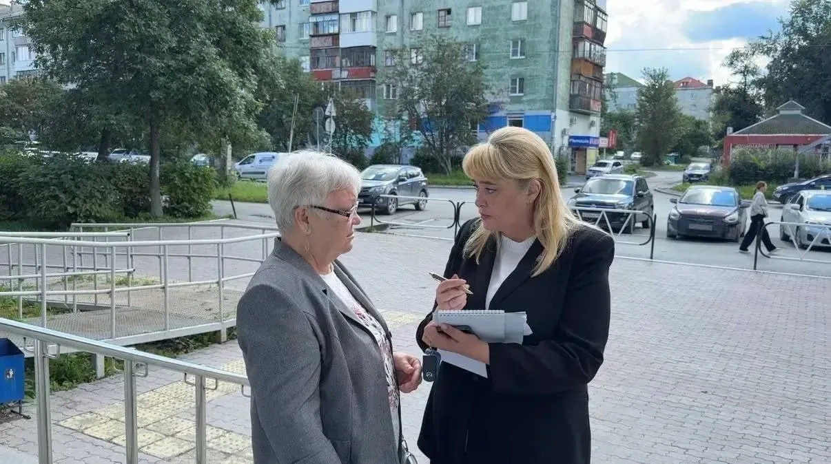 🩺Сегодня побывала в городской поликлинике. Встретилась с коллективом — врачами, медсёс...
