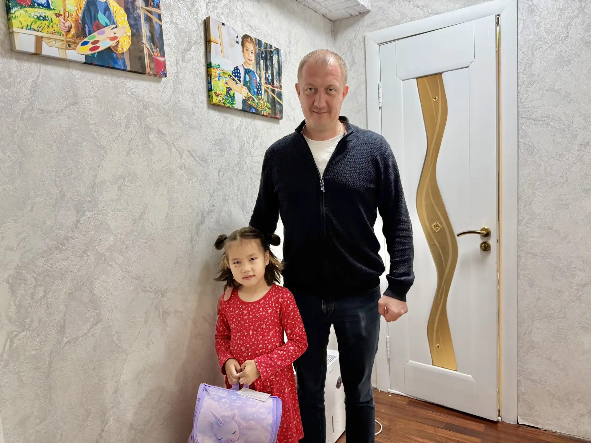 «Собери ребенка в школу» 🎒