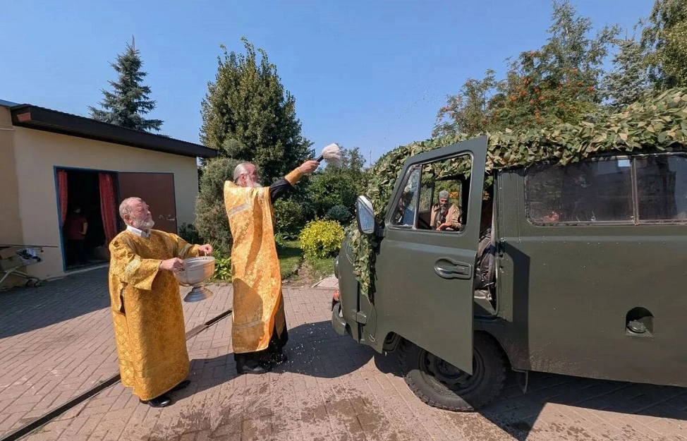 Автомобиль УАЗ отправили бойцам СВО от прихода Благовещенского храма села Крутые Хутора
