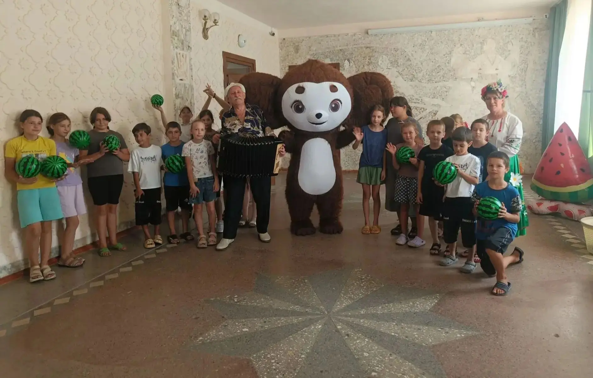 МКУ "ЦКД х. Первая Синюха" для детей летней досуговой площадки  "Дружные ребята" был пр...
