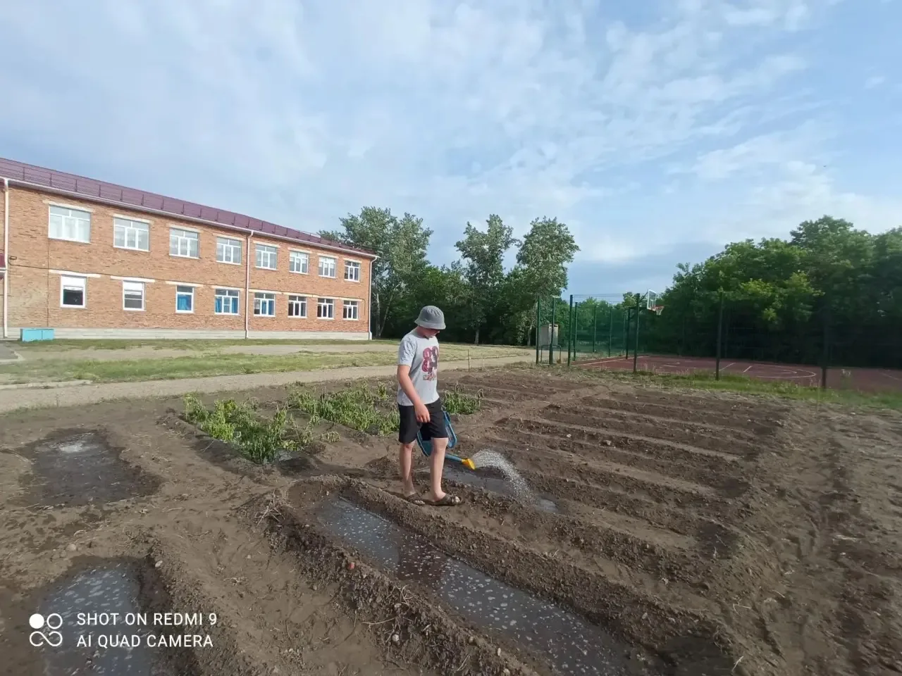 🛠 Врываемся в лето с пользой: «Пятая трудовая четверть»

Пока одни отдыхают на каникулах, некоторые