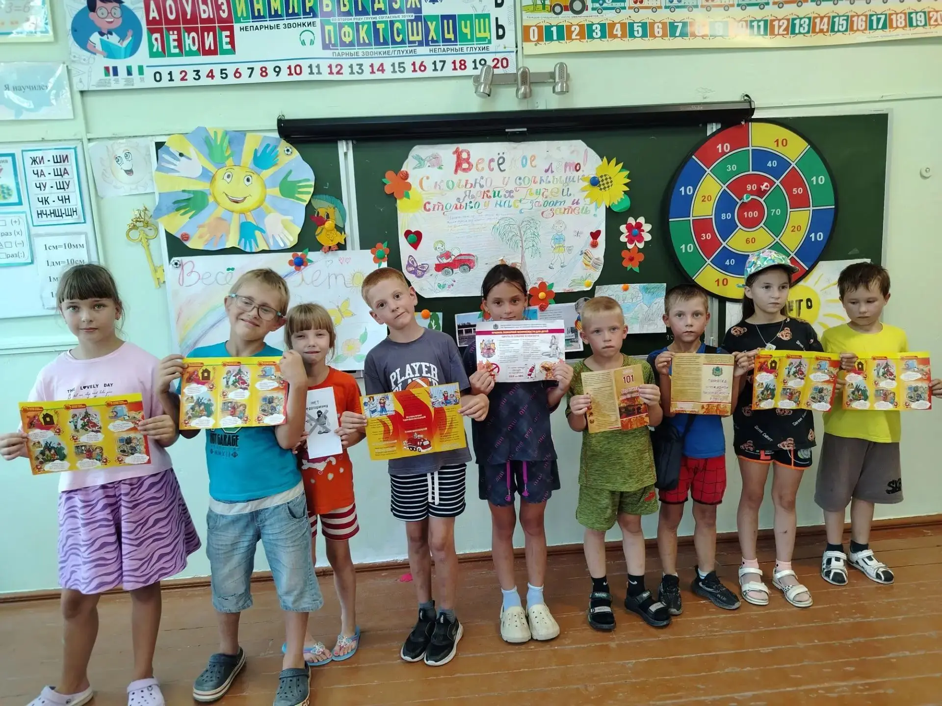 🔥 День в лагере — полный энергии и новых знаний! 🔥
Сегодня нашим ребятам точно некогда было скучат