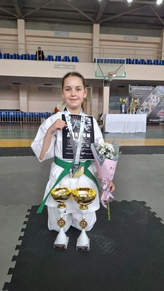 4-5 апреля в г. Лесозаводск проходил юбилейный турнир «Киокусинкай каратэ» 🥋. Ученица 6 Б класса МБО