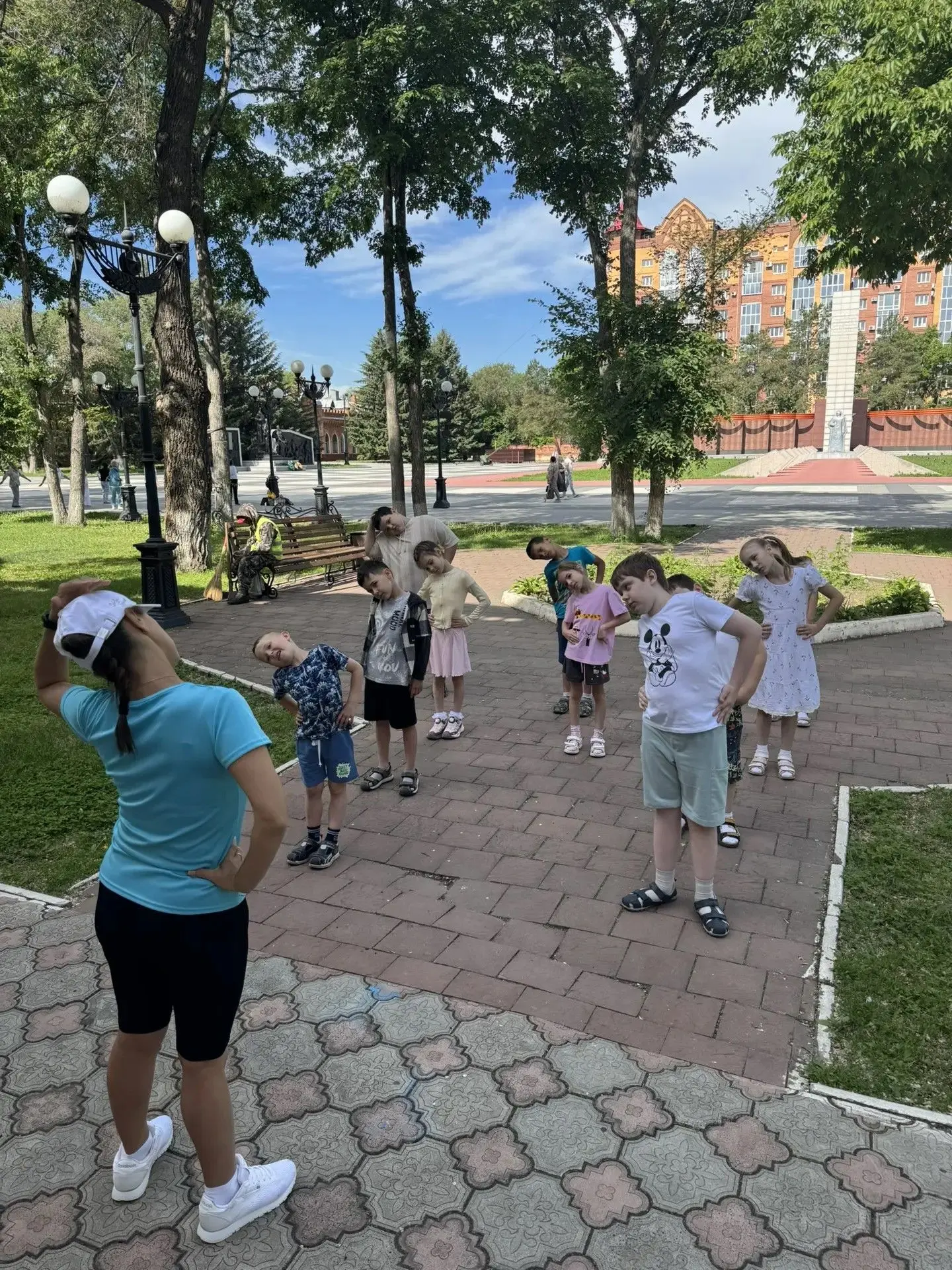 Первая смена "НескуШных каникул" - в самом разгаре! 🏕️ 

📌Ребята уже:
✨ освоились и подружились;
✨