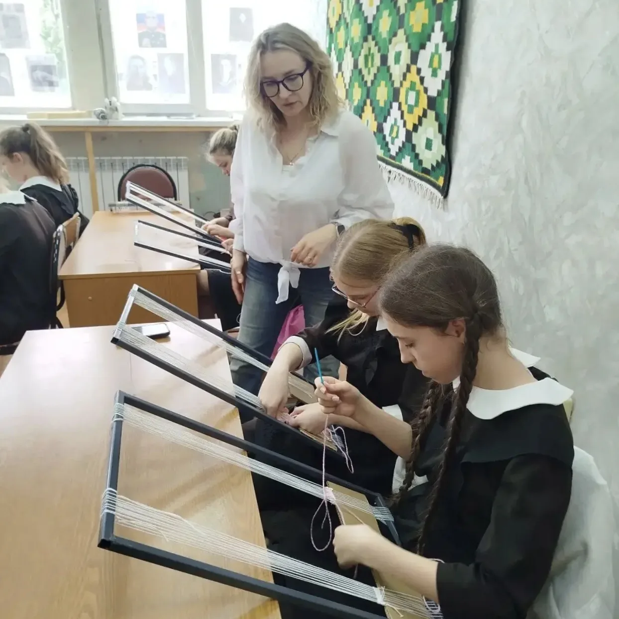 📣 Суджанский колледж искусств им. Н.В. Плевицкой приглашает всех желающих на мастер-классы «Живая н