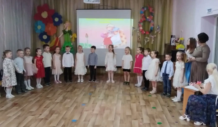 🌸 В марте есть такой денек, с цифрой будто кренделек... Кажется, что снежная и морозная зима никак н