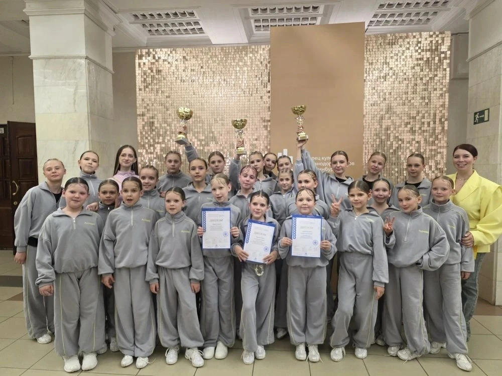 🌟 Гордость школы №110! 🌟  С 1 по 3 мая наши ученицы Чернова Мария (5А), Пальмаш Елизавета (6А) и Куз