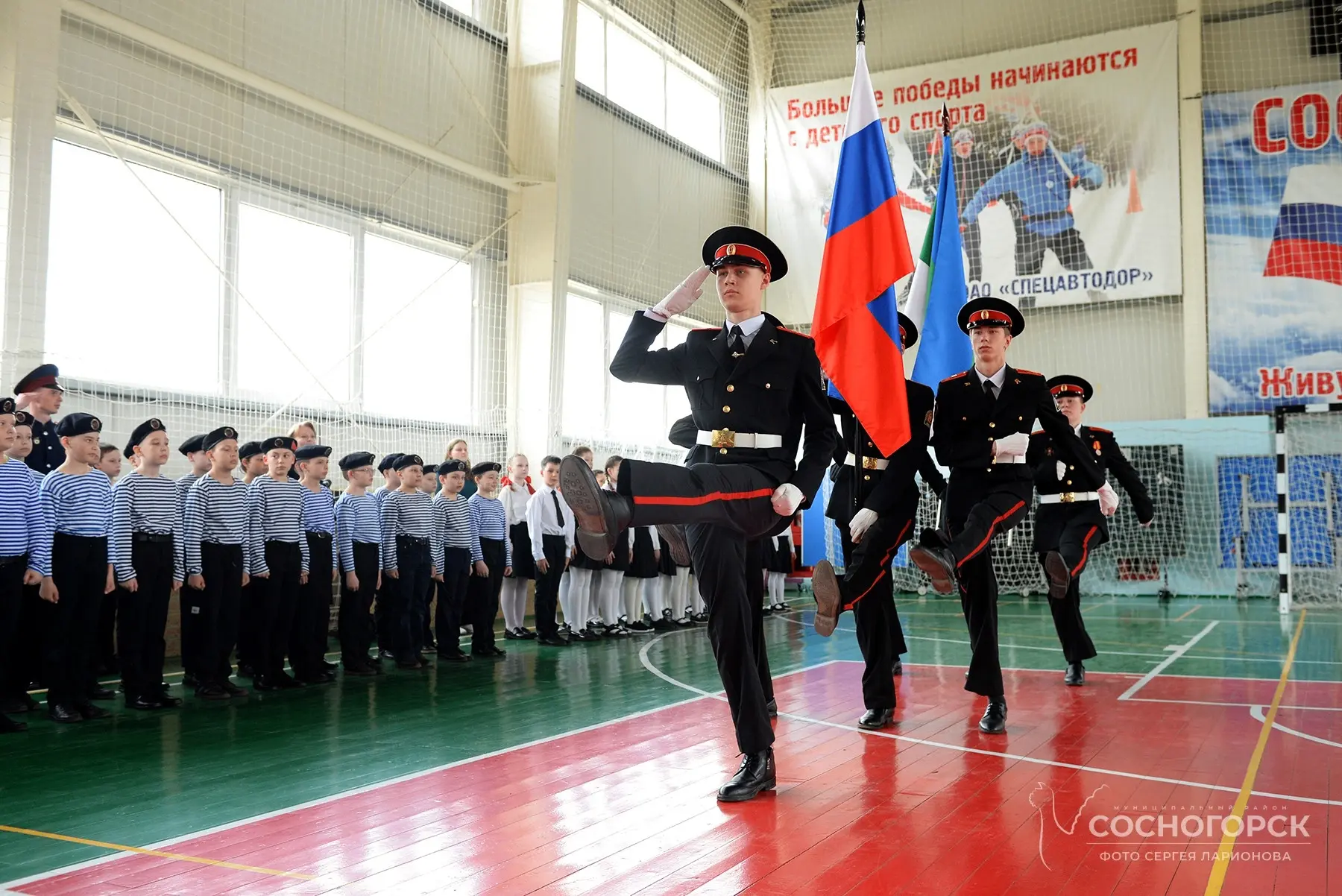 В ФОКе состоялся муниципальный смотр строя и песни «Парад юных войск», посвящённый 81-й...