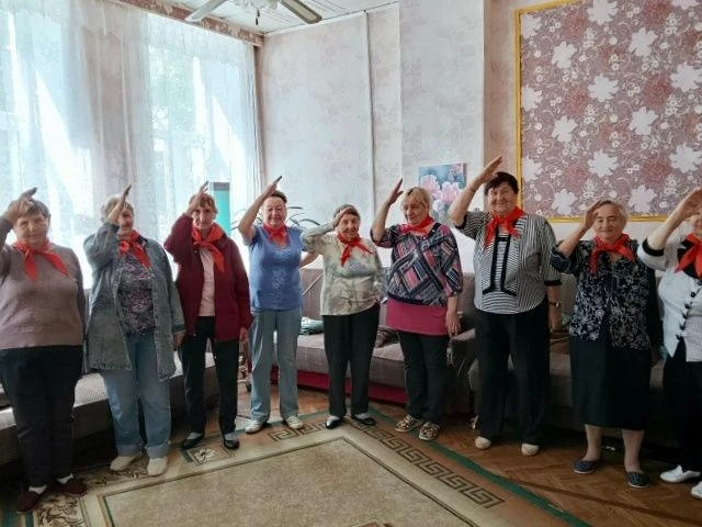 📚✨ Школьные годы чудесные: путешествие в страну Знаний!