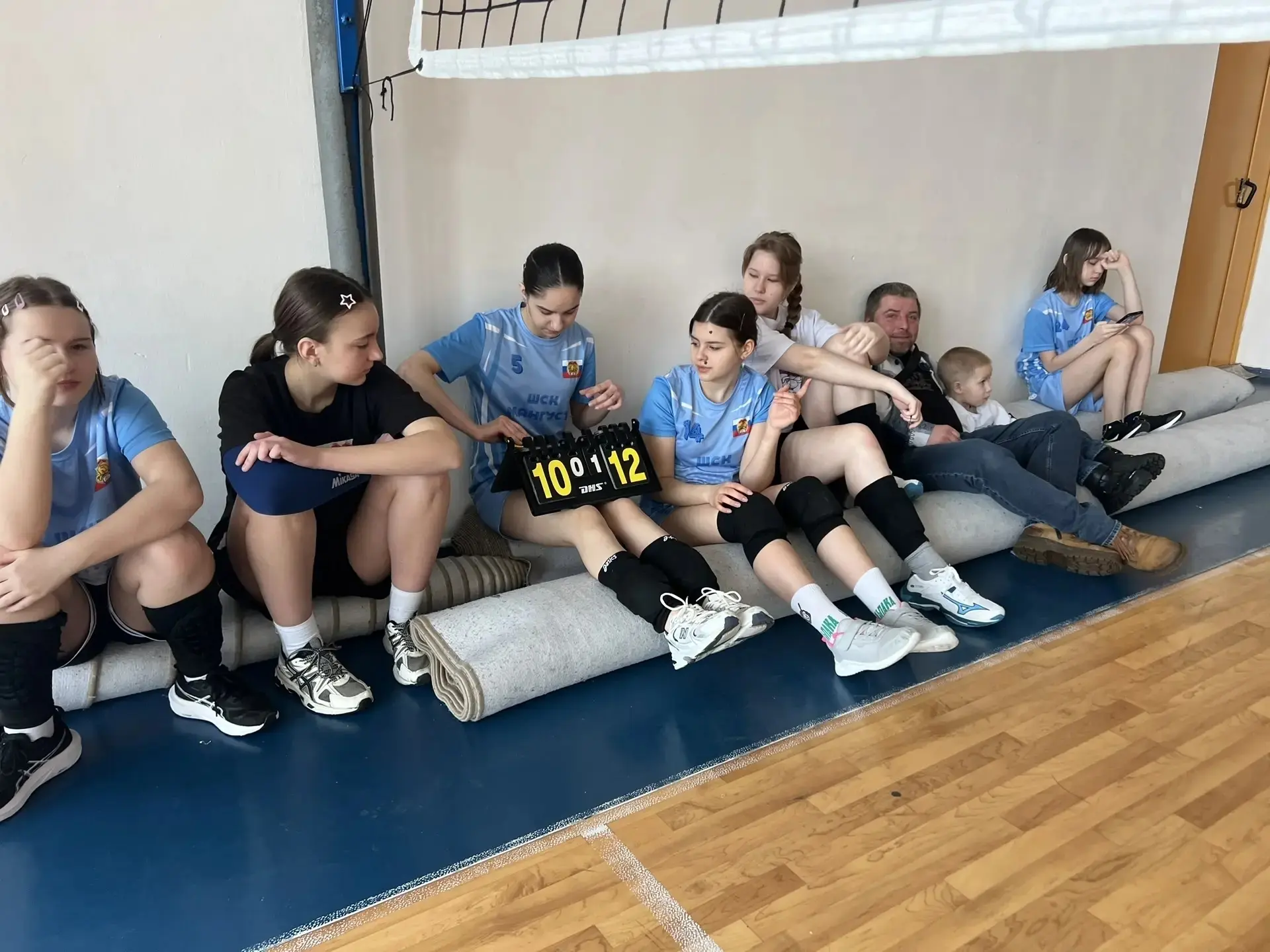 🏆🌷🏐 7 марта на базе МАОУ «Школа 16» прошел турнир по волейболу, посвященный Международному Женскому 
