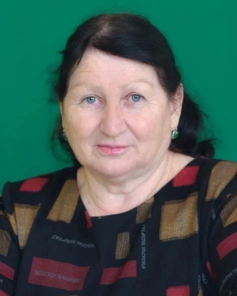Имя педагога с большой буквы Айщет Нашховны Афашаговой на Доске почёта появилось не слу...