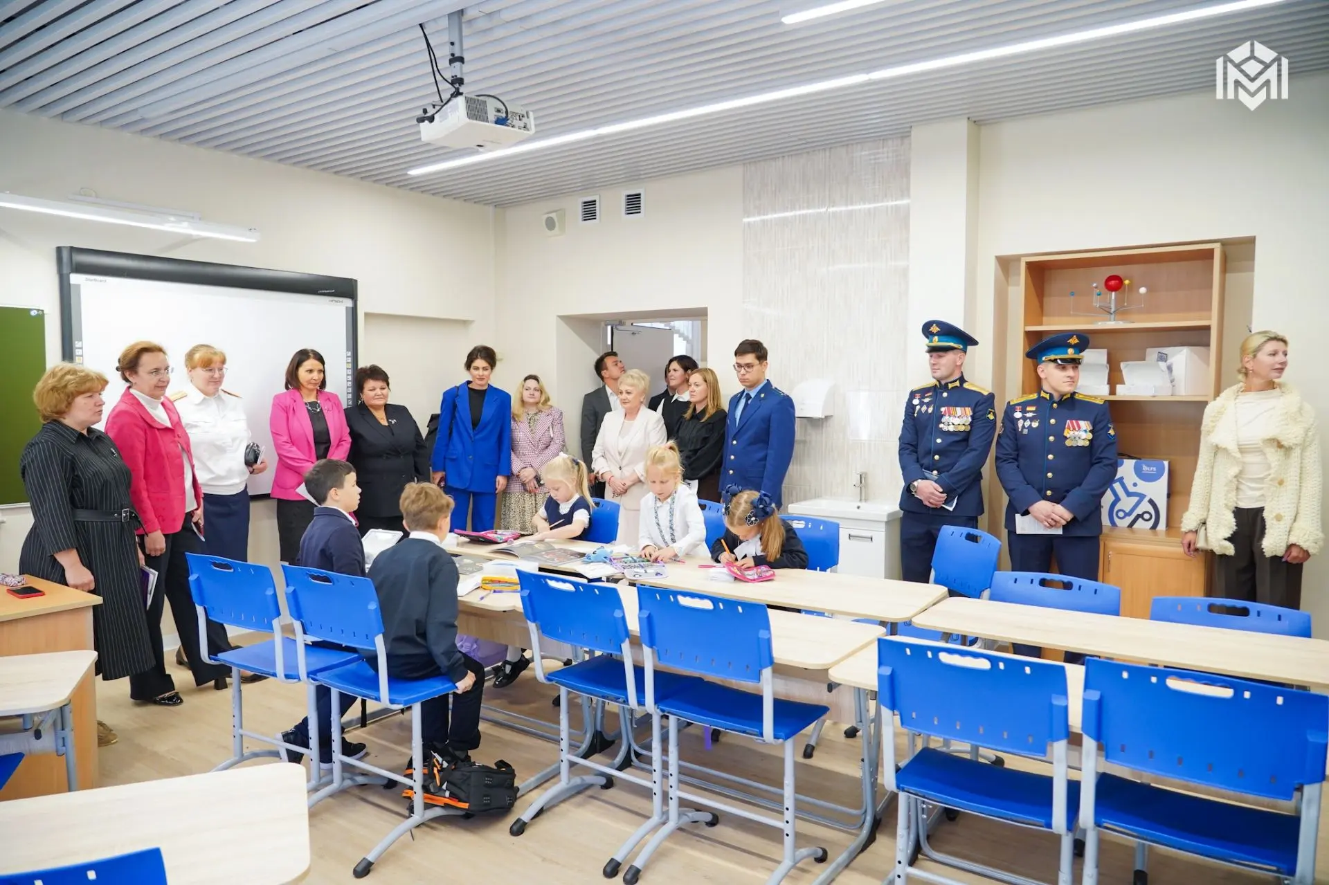Первый в Кировском районе Санкт-Петербурга детский технопарк «Кванториум» открылся на б...