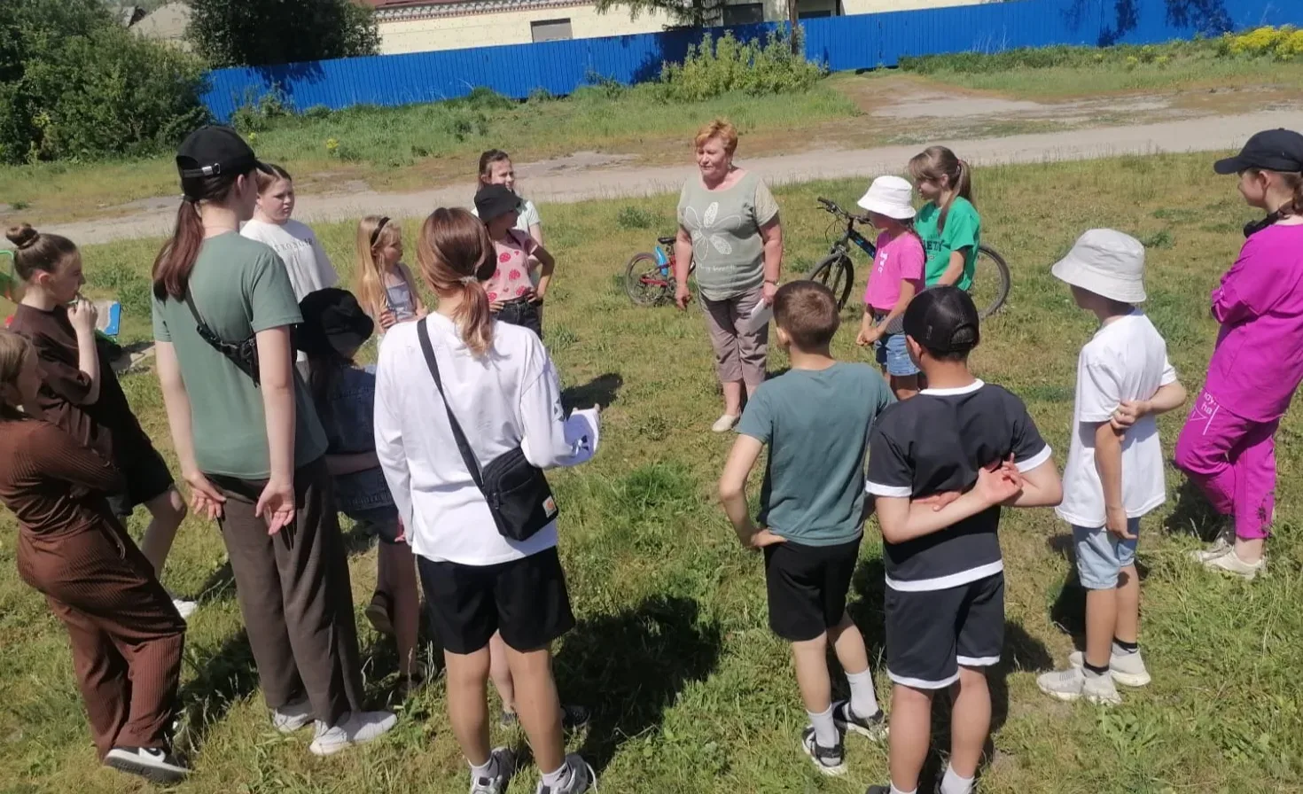В рамках летней оздоровительной кампании и проекта «Лето во дворах» 26 июля на игровой площадке у Ан
