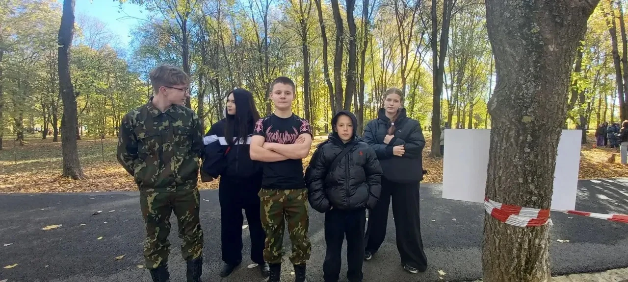 Нашу школу на игре «Виват Победа» представляла сборная 8-9 классов , руководитель Криво...
