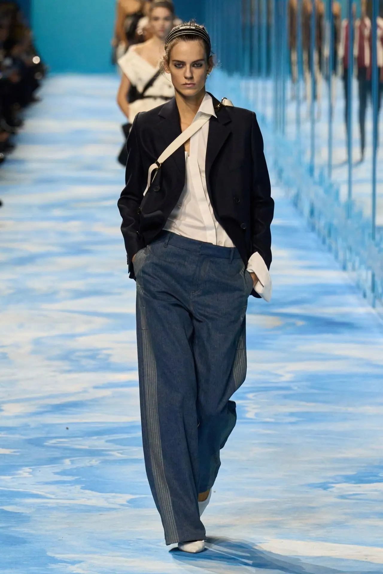 Высокая мода  Christian Dior, 2027.