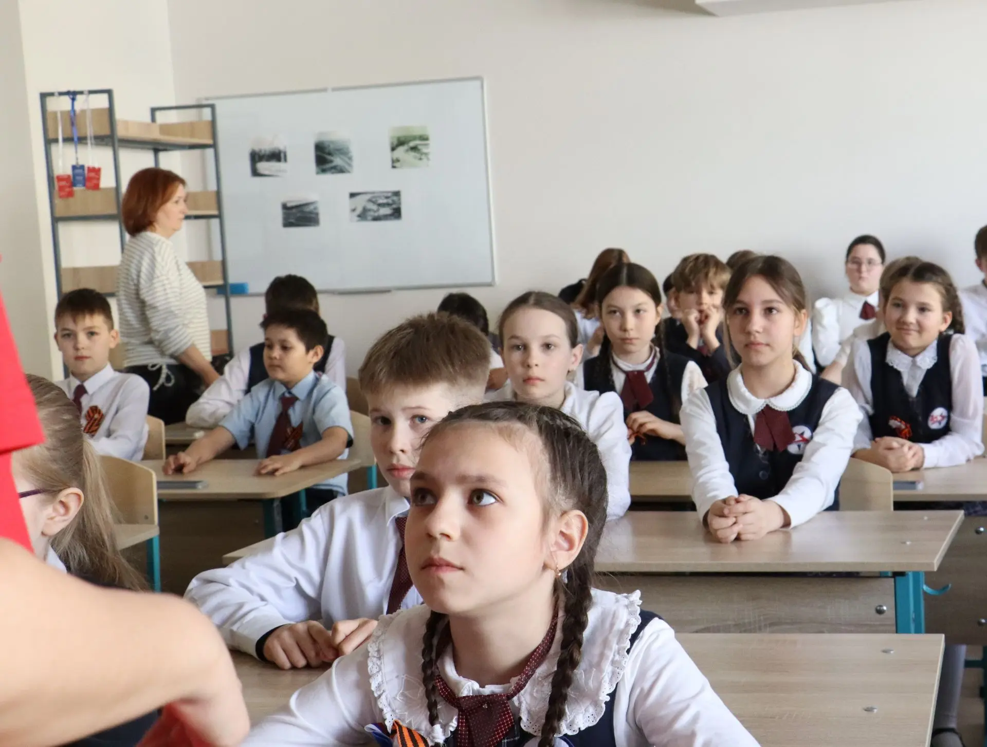 ✨В Центре образования №16 прошёл мастер-класс, на котором ученики 4-го класса, под руководством наст