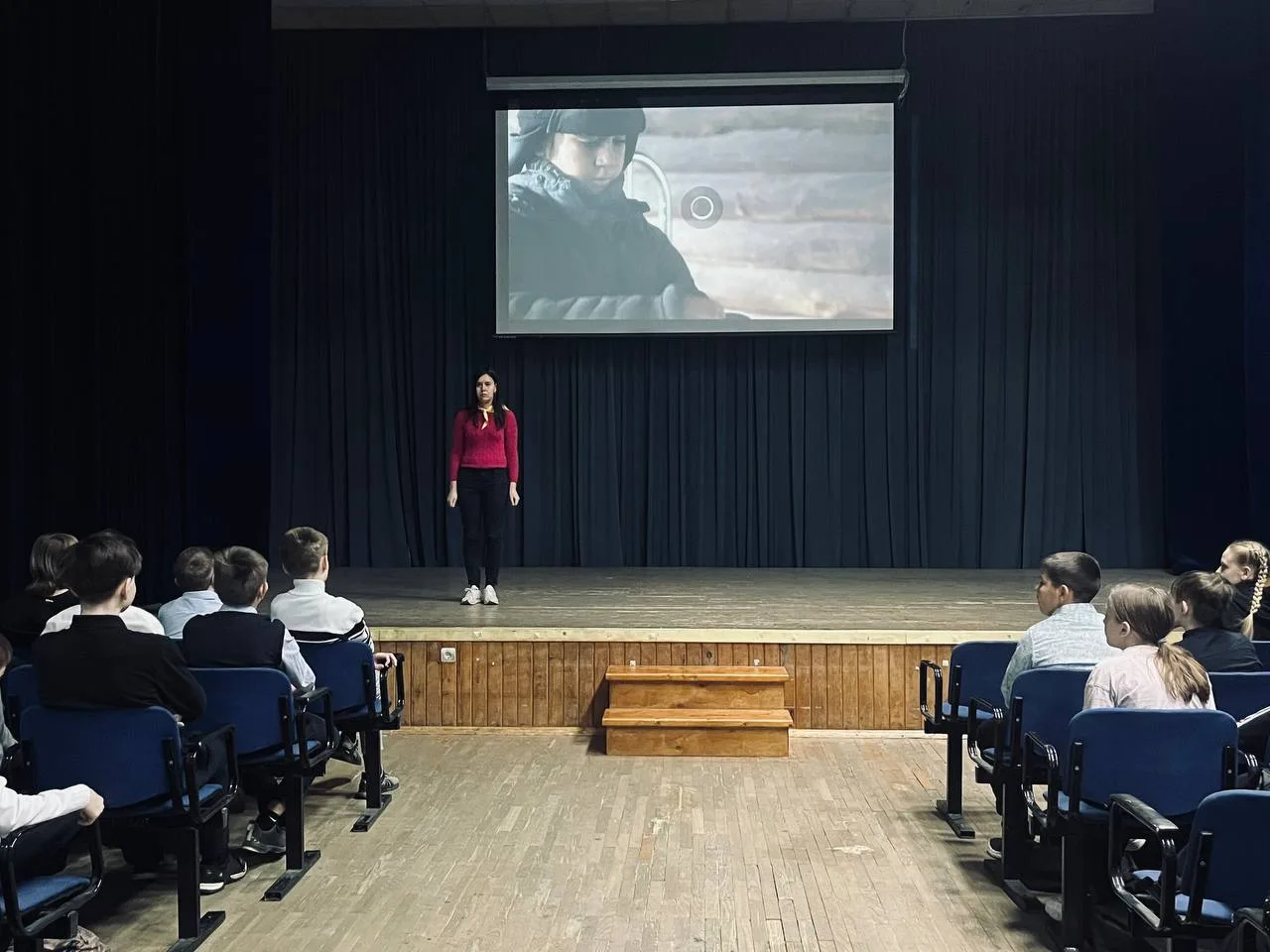 🎖Маленькие герои большой войны  🎬В нашей школе состоялся кинолекторий с просмотром фильма "Африка" –