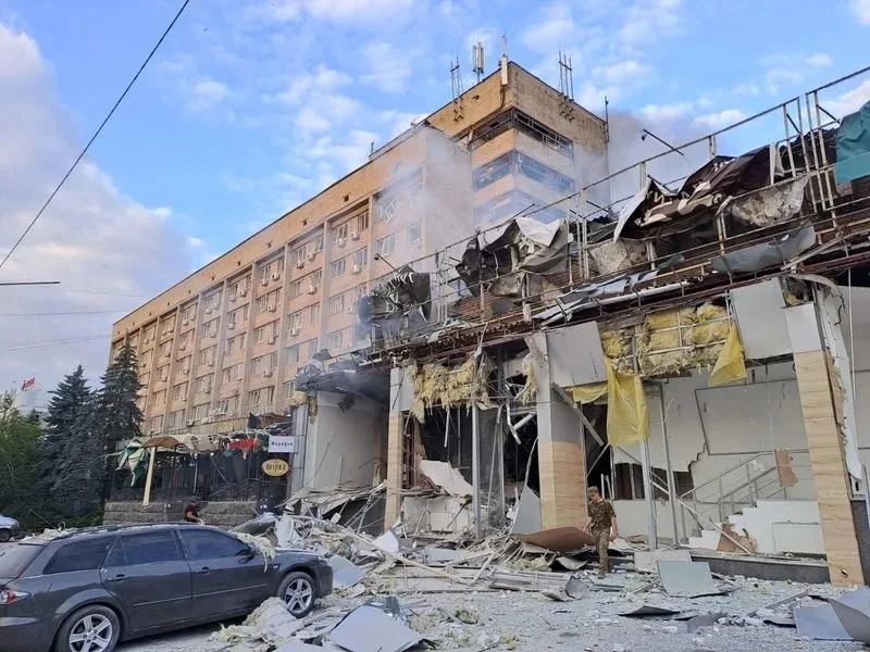 СВО.
Харьковское направление.
Штурмовые группы ВС РФ закрепились в Петро-Ивановке.
Славянско-Крамато