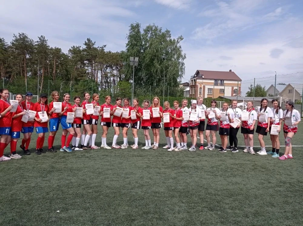 🎉 Поздравляем команду с блестящей победой!