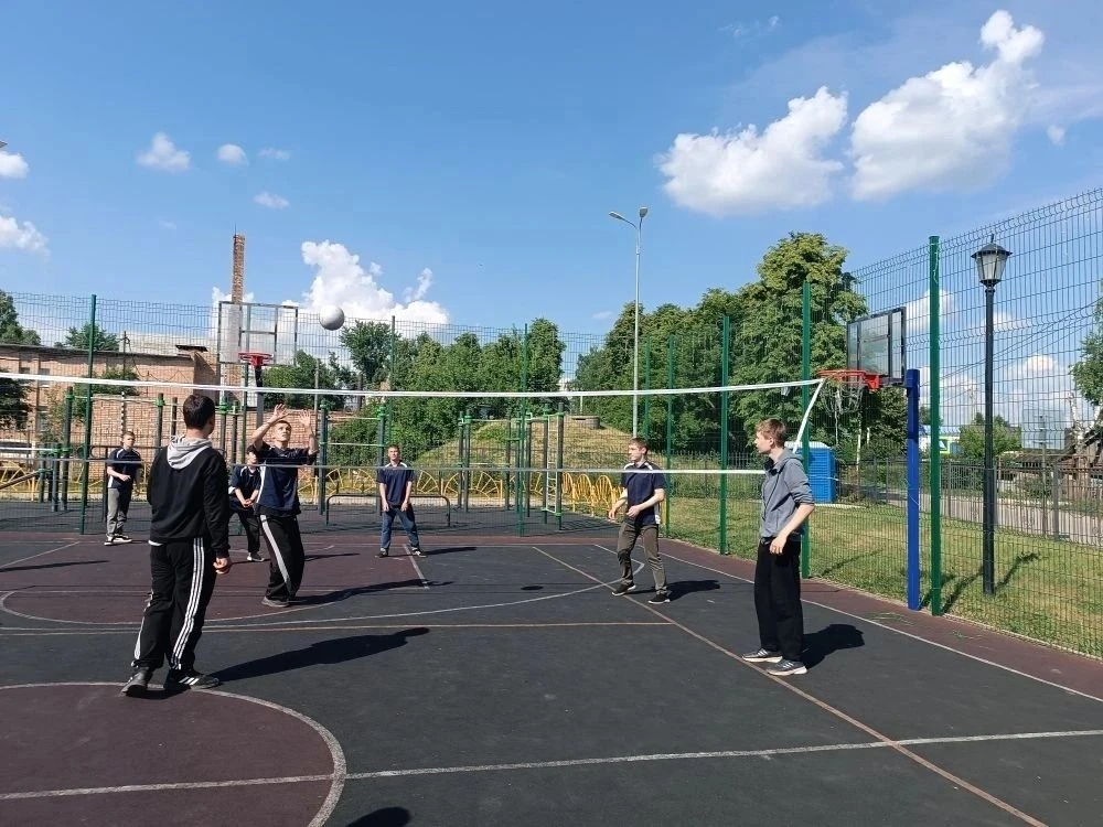 Спорт — лучшая альтернатива!   https://vk.com/wall-98706163_5963   https://ok.ru/saraikolledg/topic/