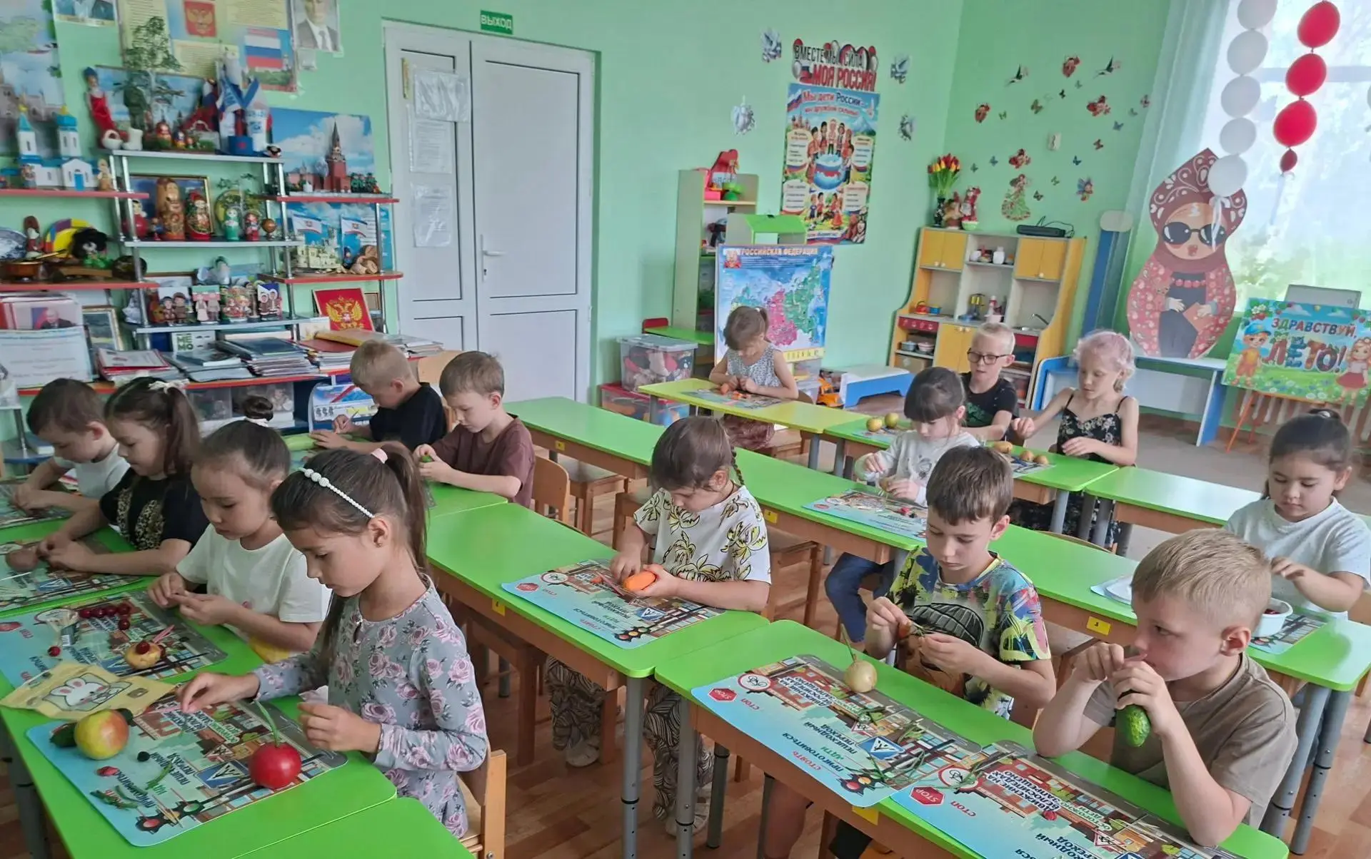 🍎🍐🍅🍑🍆🥔🥕В подготовительной группе "Затейники" (воспитатель Пономарева Т.В.), прош...