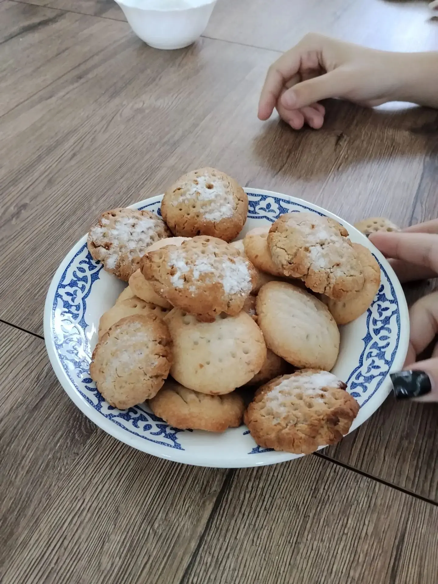 Мы 3 человек сама сделала печенье