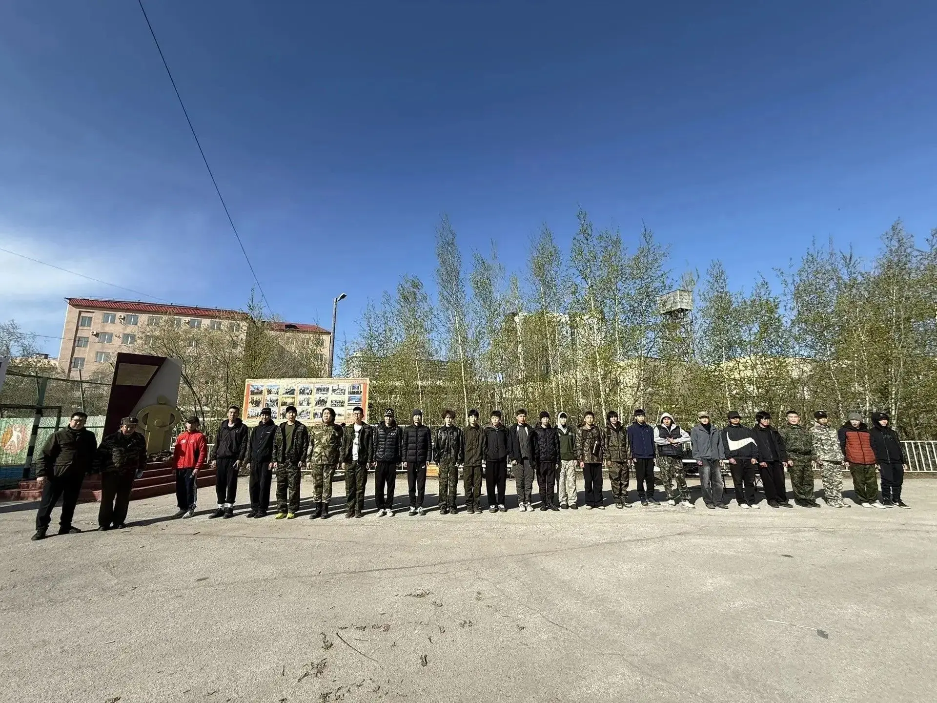 Наши десятиклассники - воспитанники военно-патриотического клуба - отлично проявили себ...