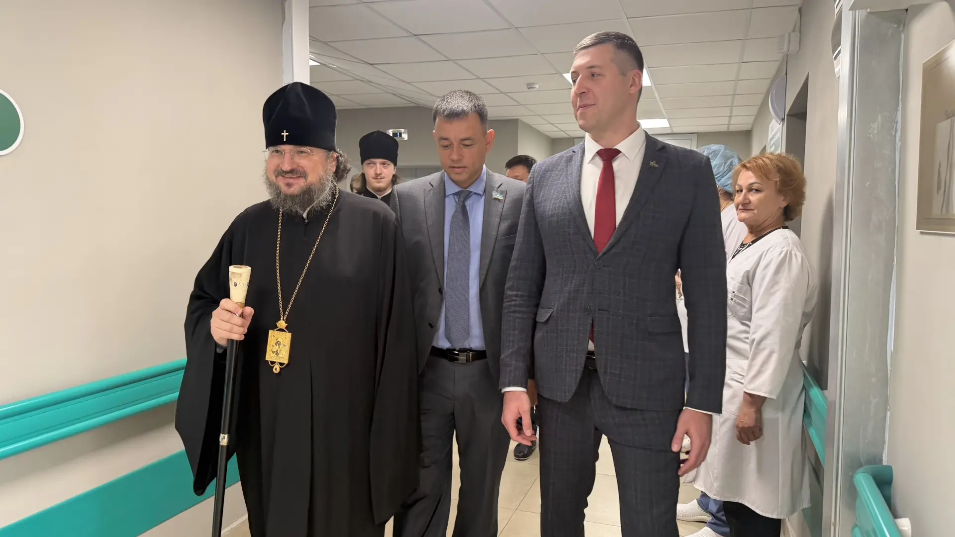 В Нерюнгринской центральной районной больнице открыта часовня в честь великомученика и ...