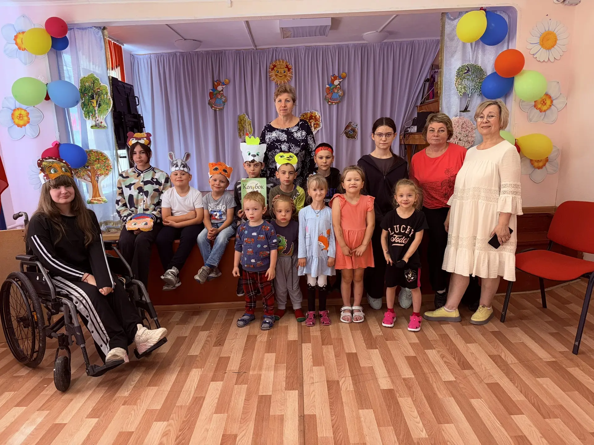 🗓️ 16 июня мы прибыли в Красноярск, город на Енисее.

🏃🏻‍♀️ Наш день начался с зарядки, игры в во