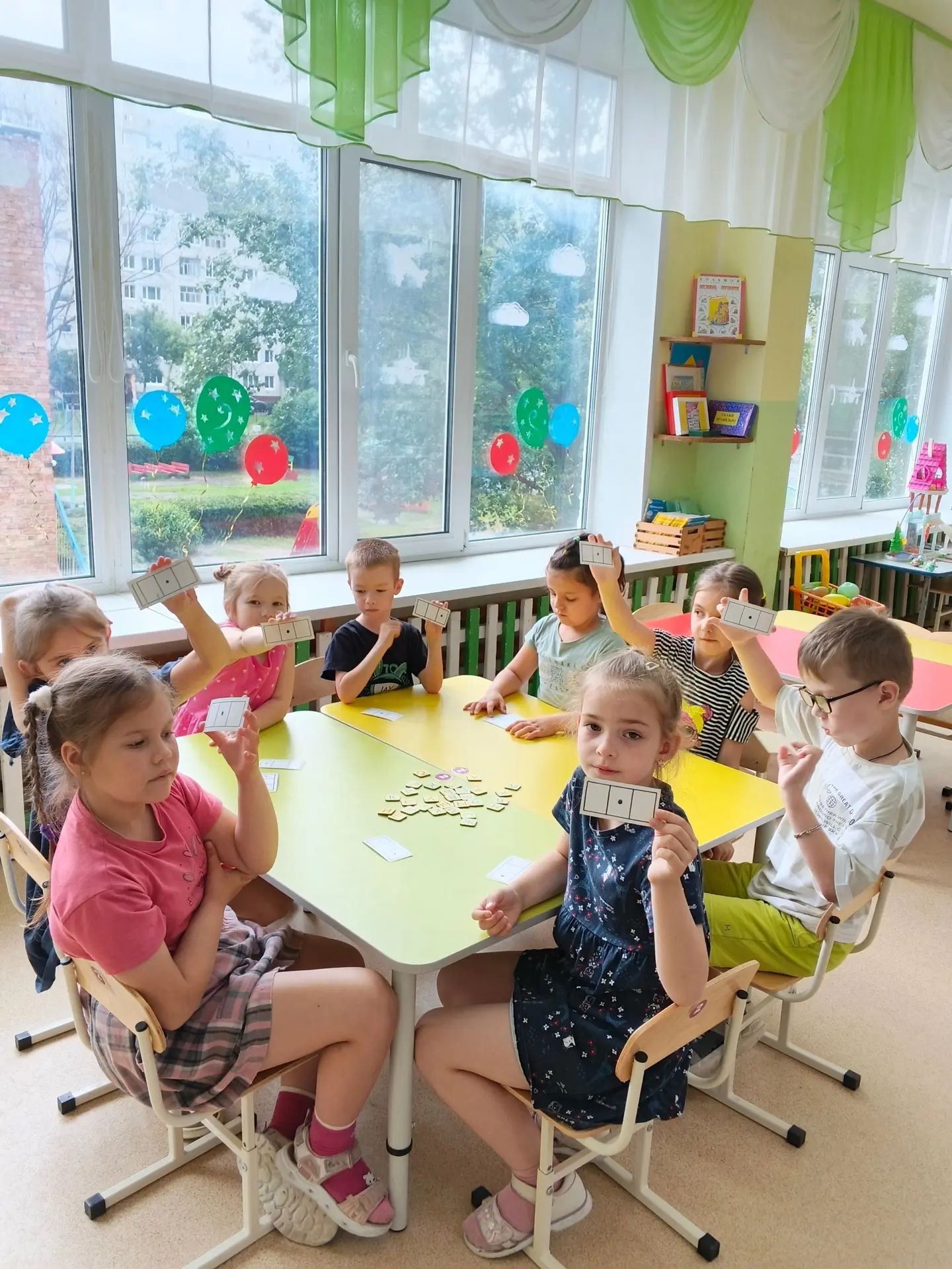В рамках недели, посвящённой Дню русского языка, в группе «Солнышко» дети с большим удо...