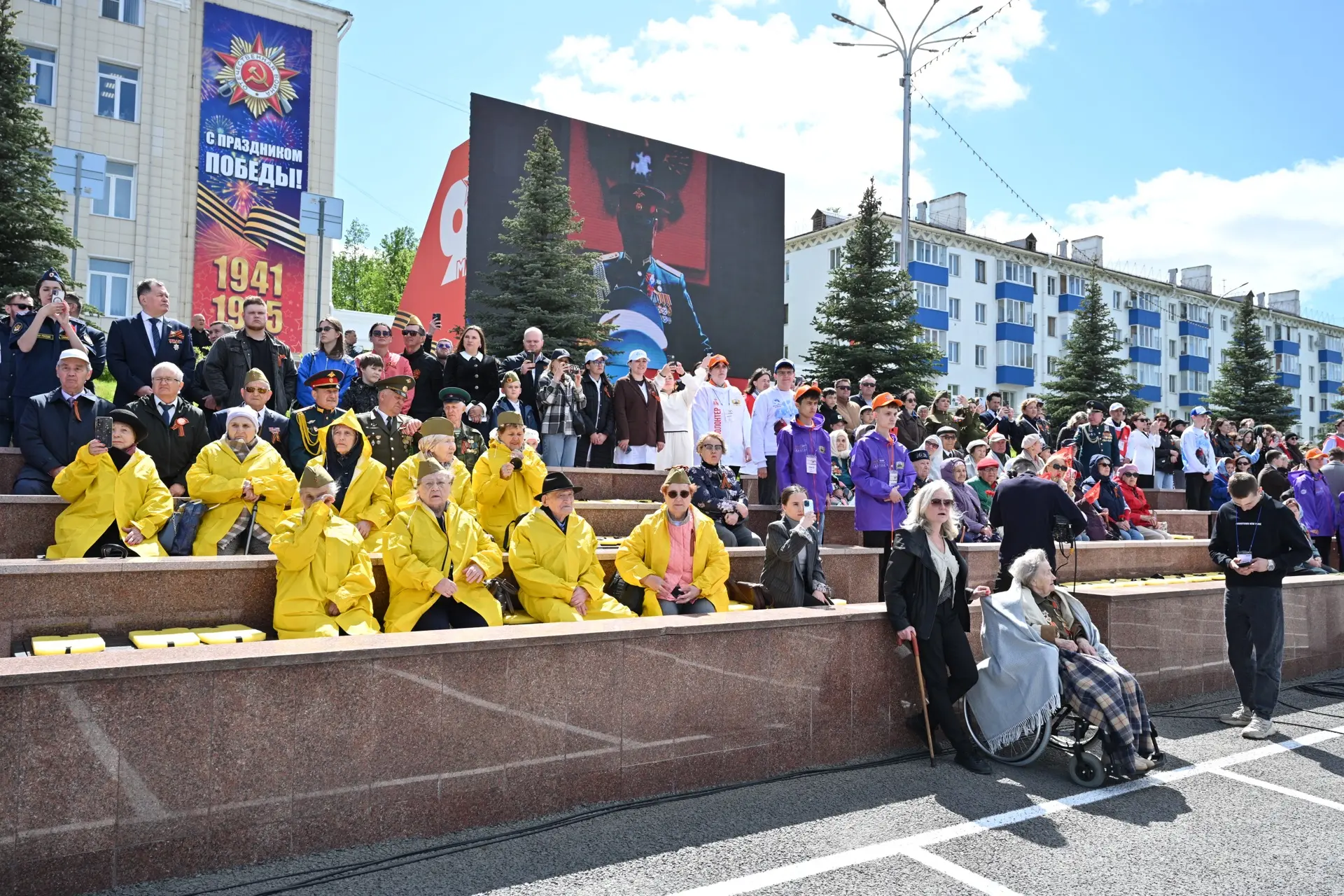 Ежегодное торжественное прохождение военнослужащих в честь Дня Победы в Уфе в последние годы стало е