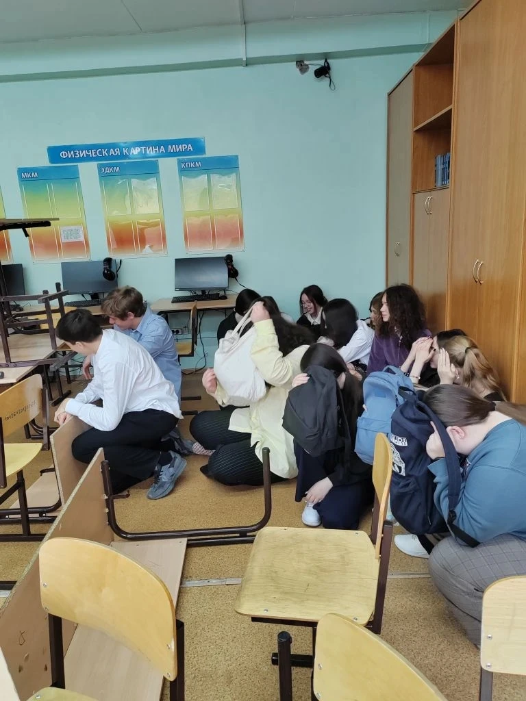 🚨 Дети приняли участие в антитеррористических учениях.  В нашей Гимназии 2 прошли занятия/тренировка