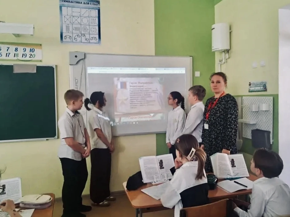 В рамках реализации проекта Российского общества «Знание» на этой неделе в лицее была проведена тема