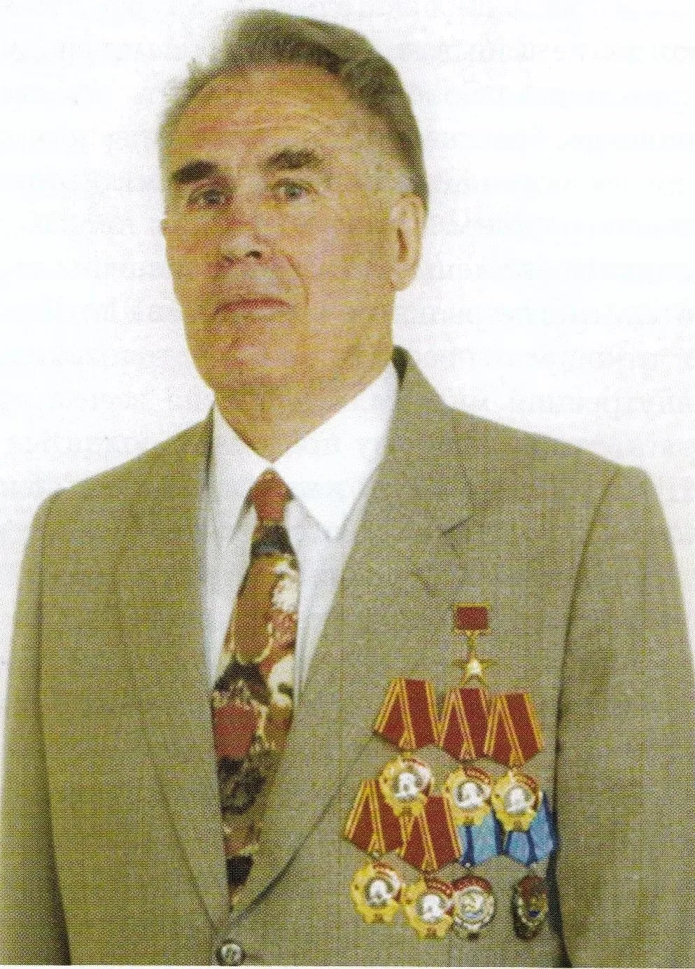 Бөгөн Миҙхәт Шакировтың тыуыуына - 110 йыл.