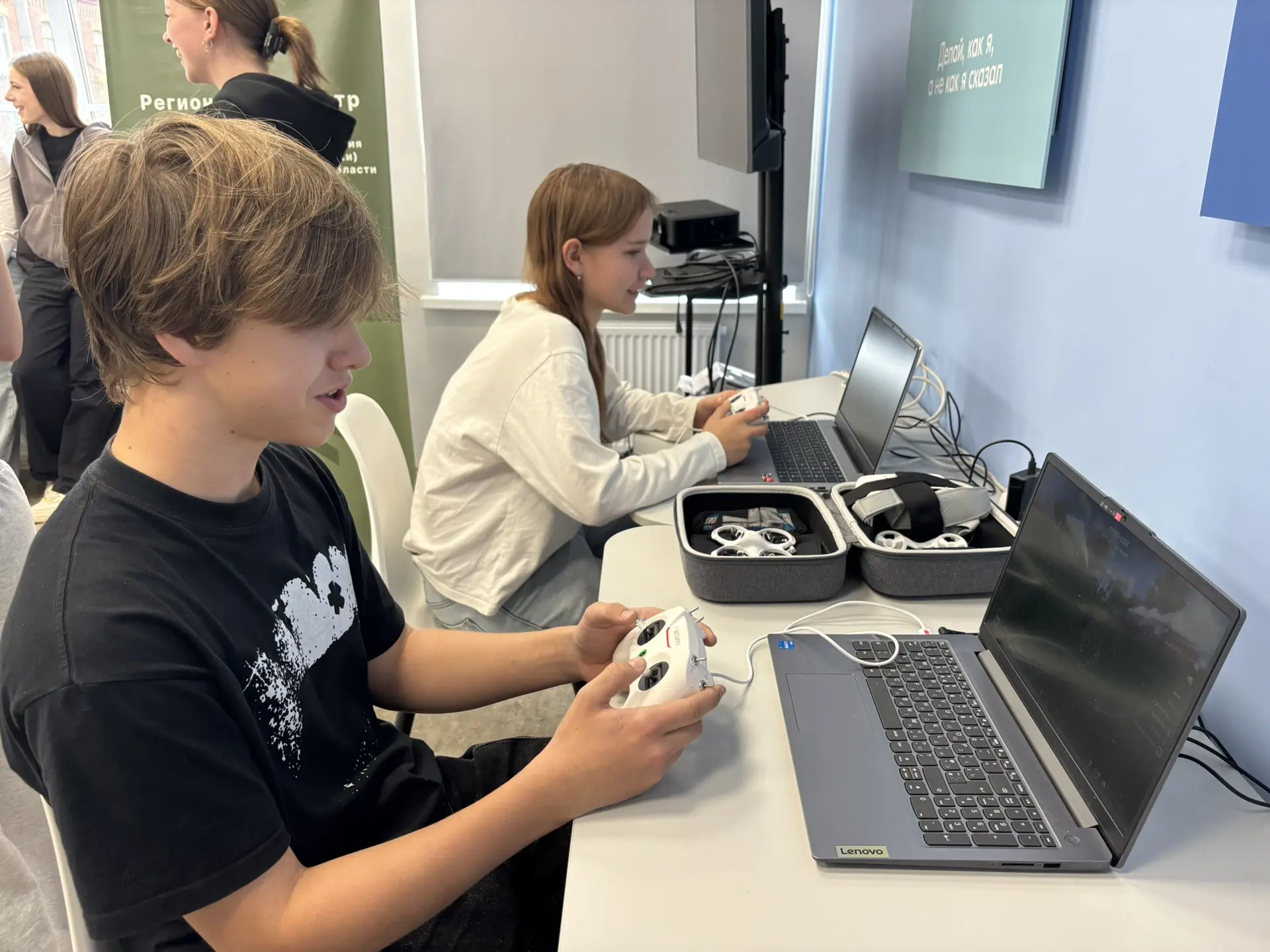 🤝 Сегодня девятиклассники приняли участие в региональной квест-игра «Код безопасности»...