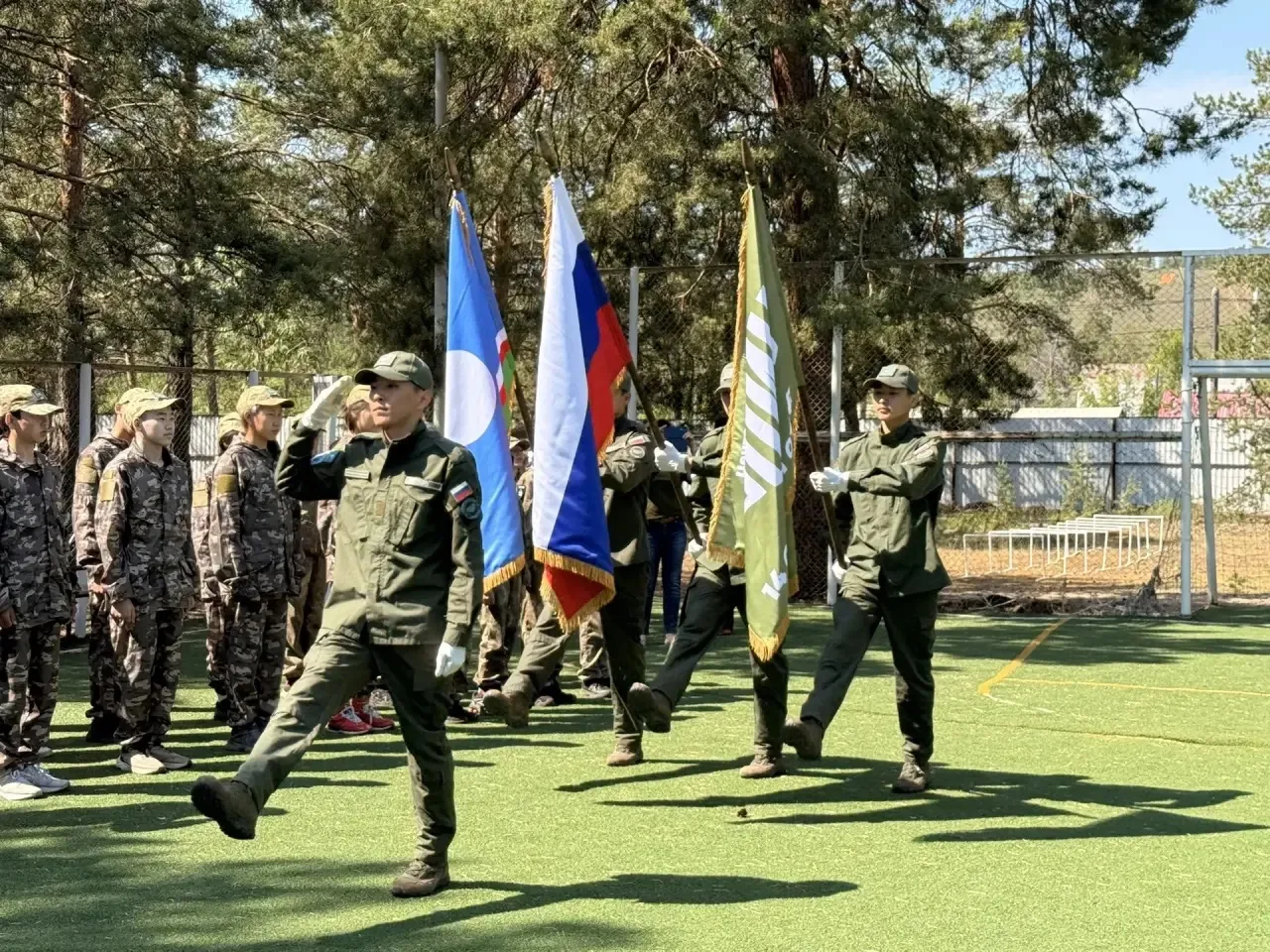 В Якутске дан старт второй площадке военно-патриотической смены «Время юных героев»!

20 июня на тор