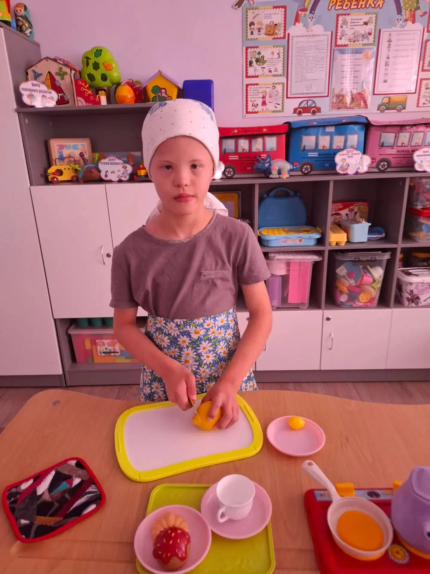 Сегодня в лагере «Солнечный» обычный день превратился в настоящий калейдоскоп профессий...