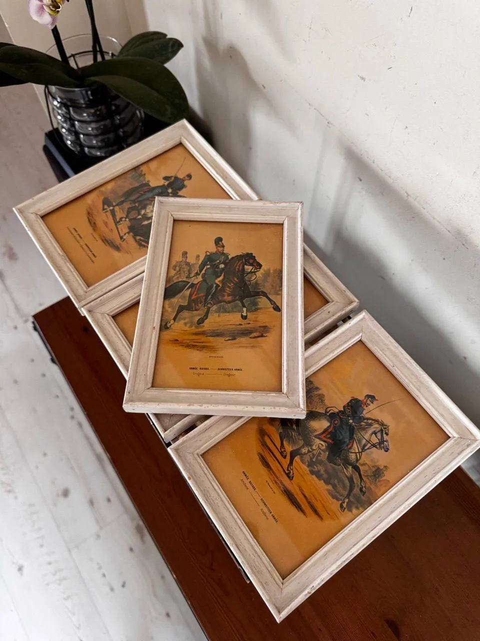 Литография картина панно история войны в раме дерево. 🖼️🐎

14.5х21.2 см с учетом рамы 
6 000 ₽ Цен