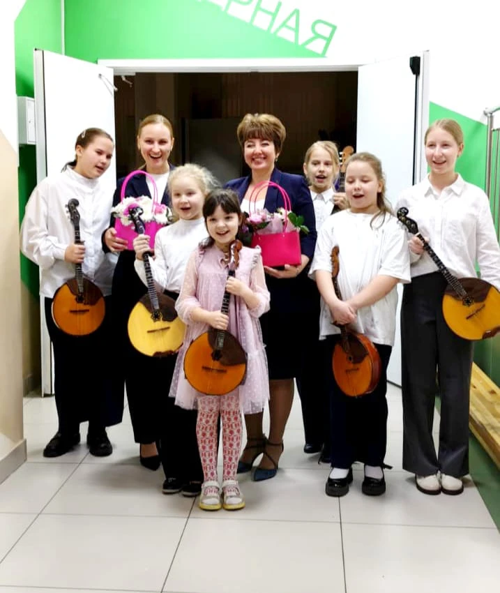 🎶«По клавишам искусства, по струнам мастерства»