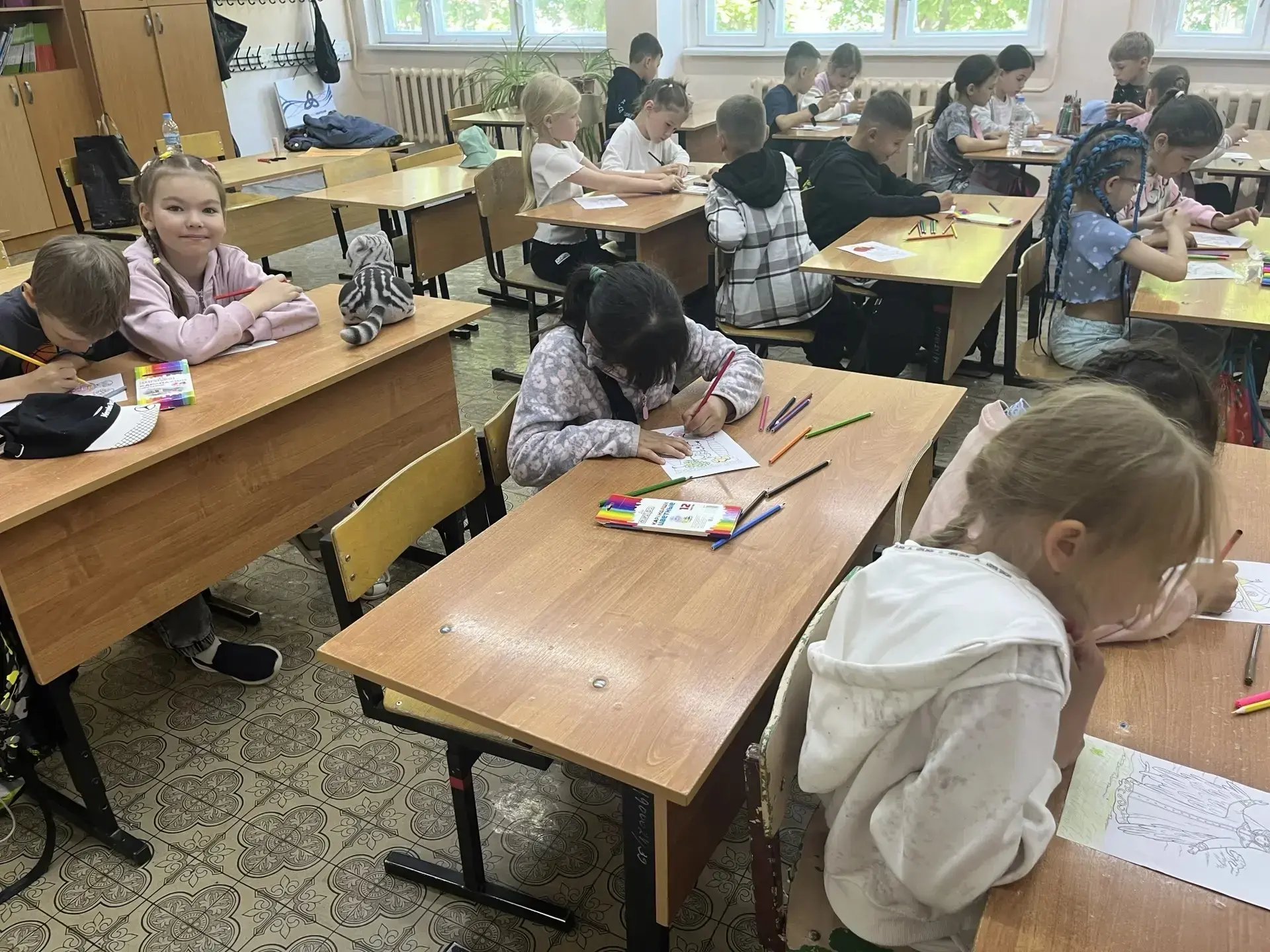 В День русского языка, наш пришкольный лагерь окунулся в удивительный мир сказок Александра Сергееви
