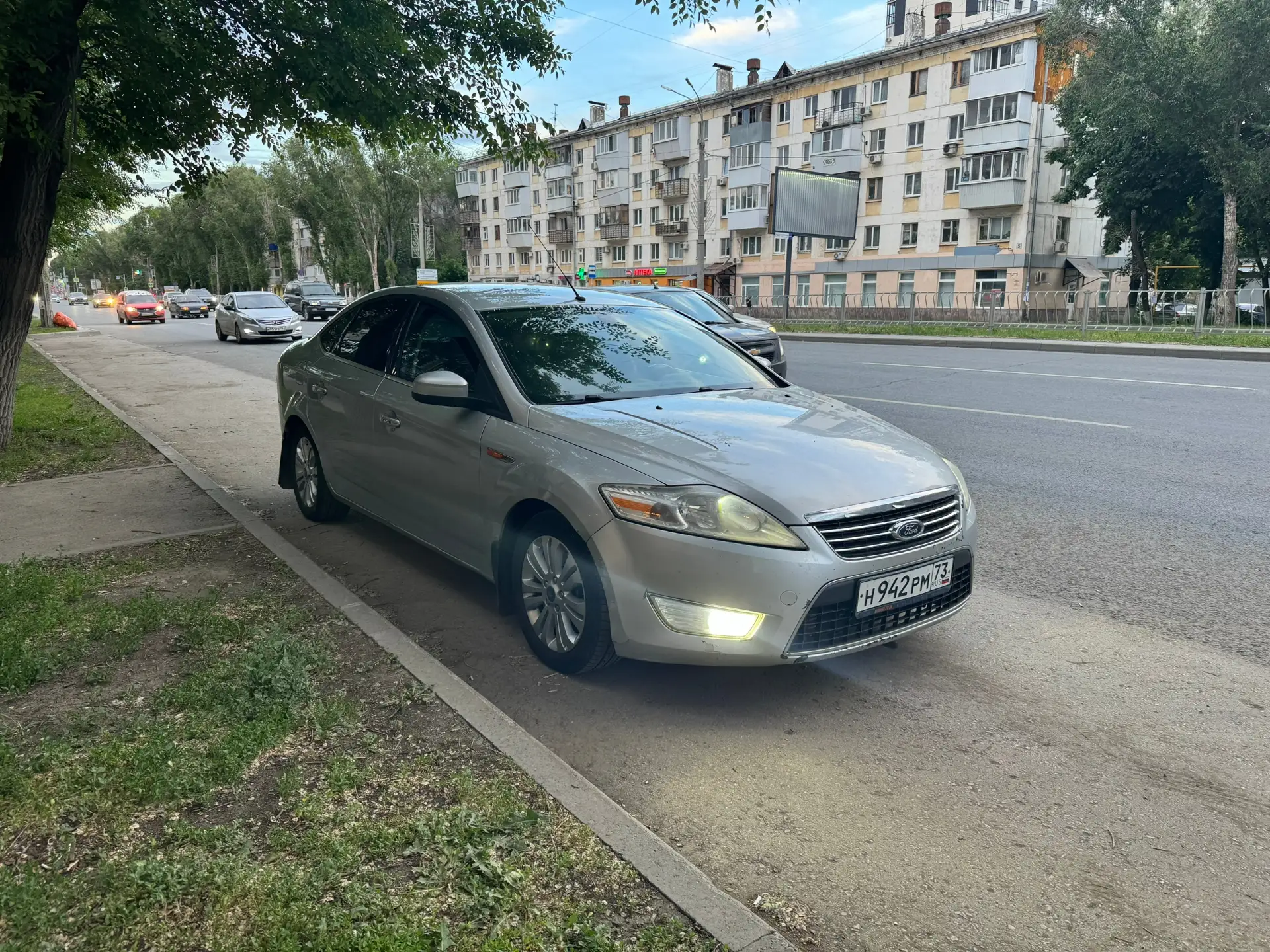 Ford Mondeo 4  2.5 МТ