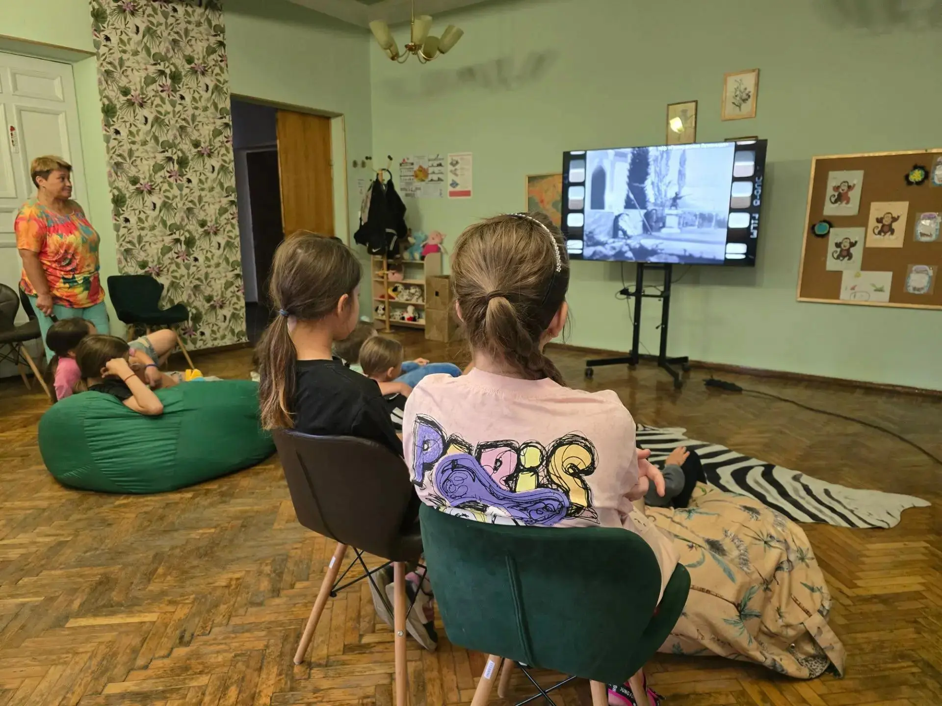 🎬В МБУК «Златоустовский ЦНТ» отметили День Российского кино познавательным мероприятие...