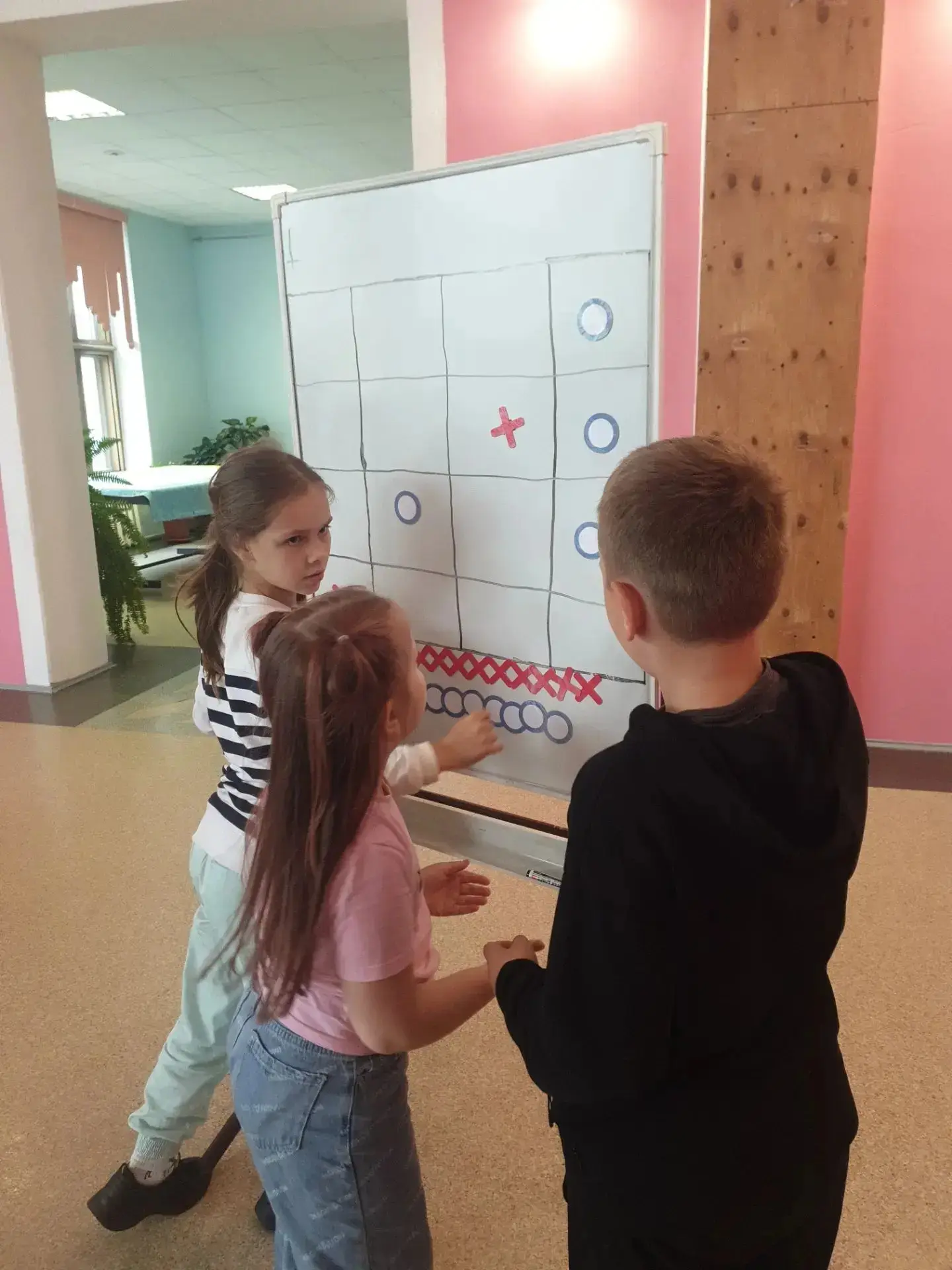 Седьмой день нашего Пришкольного лагеря 🥳
🌈 Путешествие в страну талантов

Наши ребята провели утр