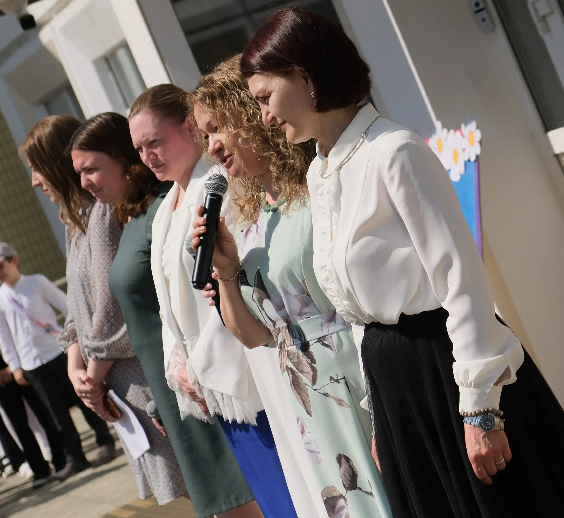🎓 Прощай, начальная школа!  Сегодня во дворе школы звучали песни, кружился вальс и сверкали улыбки. 