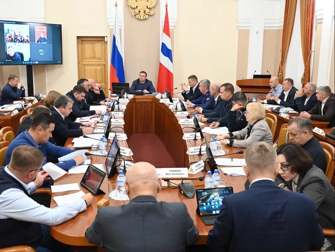На заседании областного штаба по координации строительства рассмотрели темпы возведения...