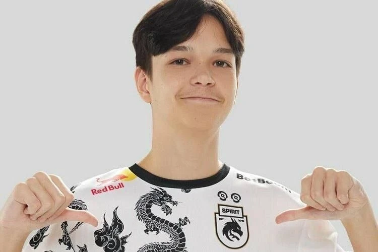 💪 18-летний уроженец Азнакаева Алан Галлямов в составе PARIVISION занял второе место н...