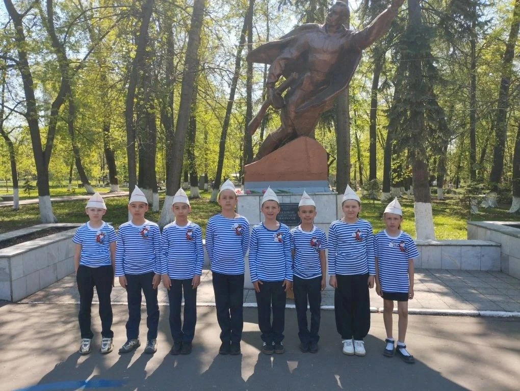 🇷🇺🔥 «Зарничка» — школа мужества и командного духа 8 мая ученики 3А класса (1 корпус, кл. руководител