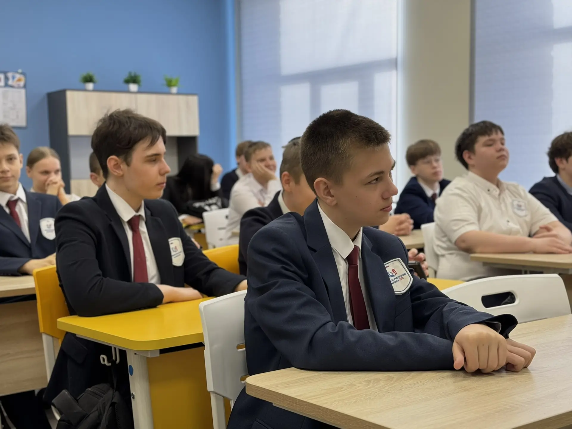 КАК СПРАВЛЯТЬСЯ С ВОЛНЕНИЕМ?   Сегодня на традиционном уроке «Разговоры о важном» мы поговорили о то