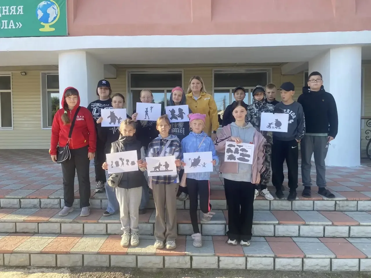 Сегодня в нашей школе прошла увлекательная викторина, посвящённую одному из самых тёплы...