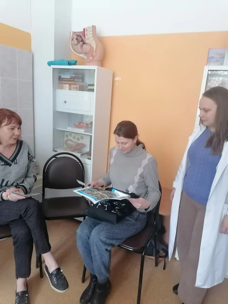 💕Социальная приемная: поддержка будущих мам в Ярцево   ✨Сотрудники Ярцевского комплексного центра со